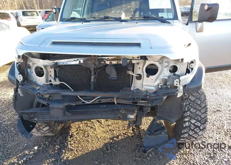 2007 Toyota Fj Cruiser из США, поврежденный, VIN JTEBU11F670098902